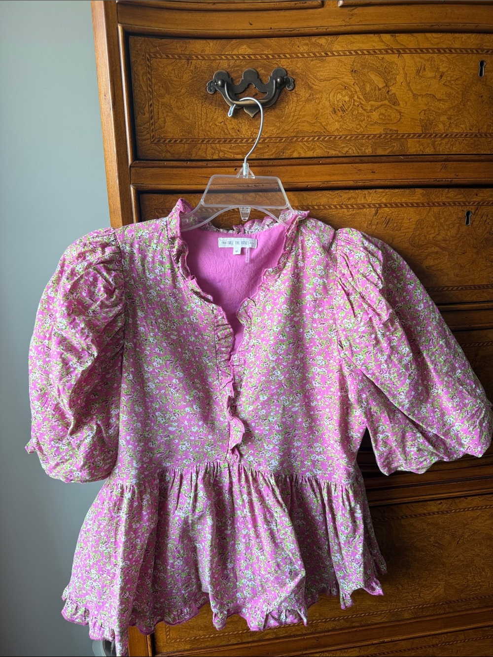 Free the Roses Pink Floral Puff-Sleeve Peplum Blouse